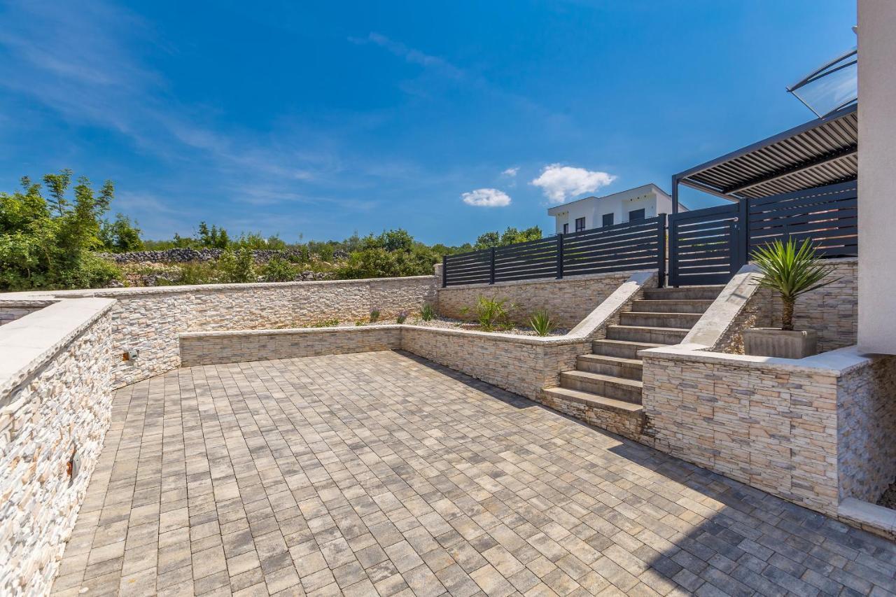 Holiday House Sunlight With Heated Pool Malinska Luaran gambar